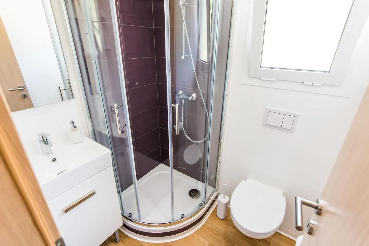 Mobile Home Opal 1 Biograd Na Moru