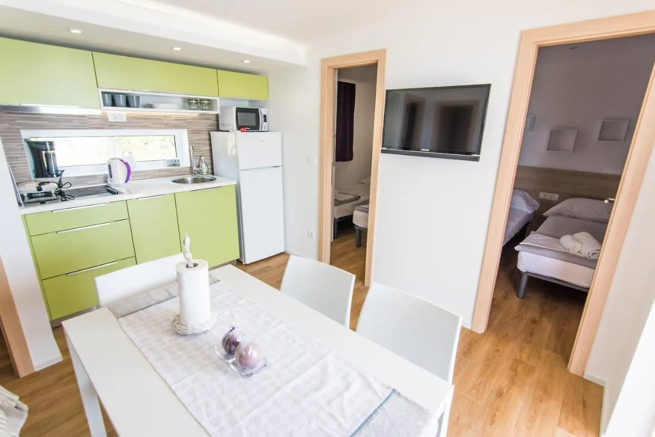 Mobile Home Opal 1 Biograd Na Moru