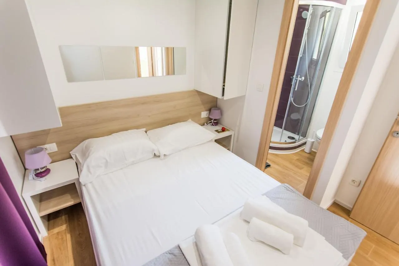 Mobile Home Opal 1 Biograd Na Moru Holiday home